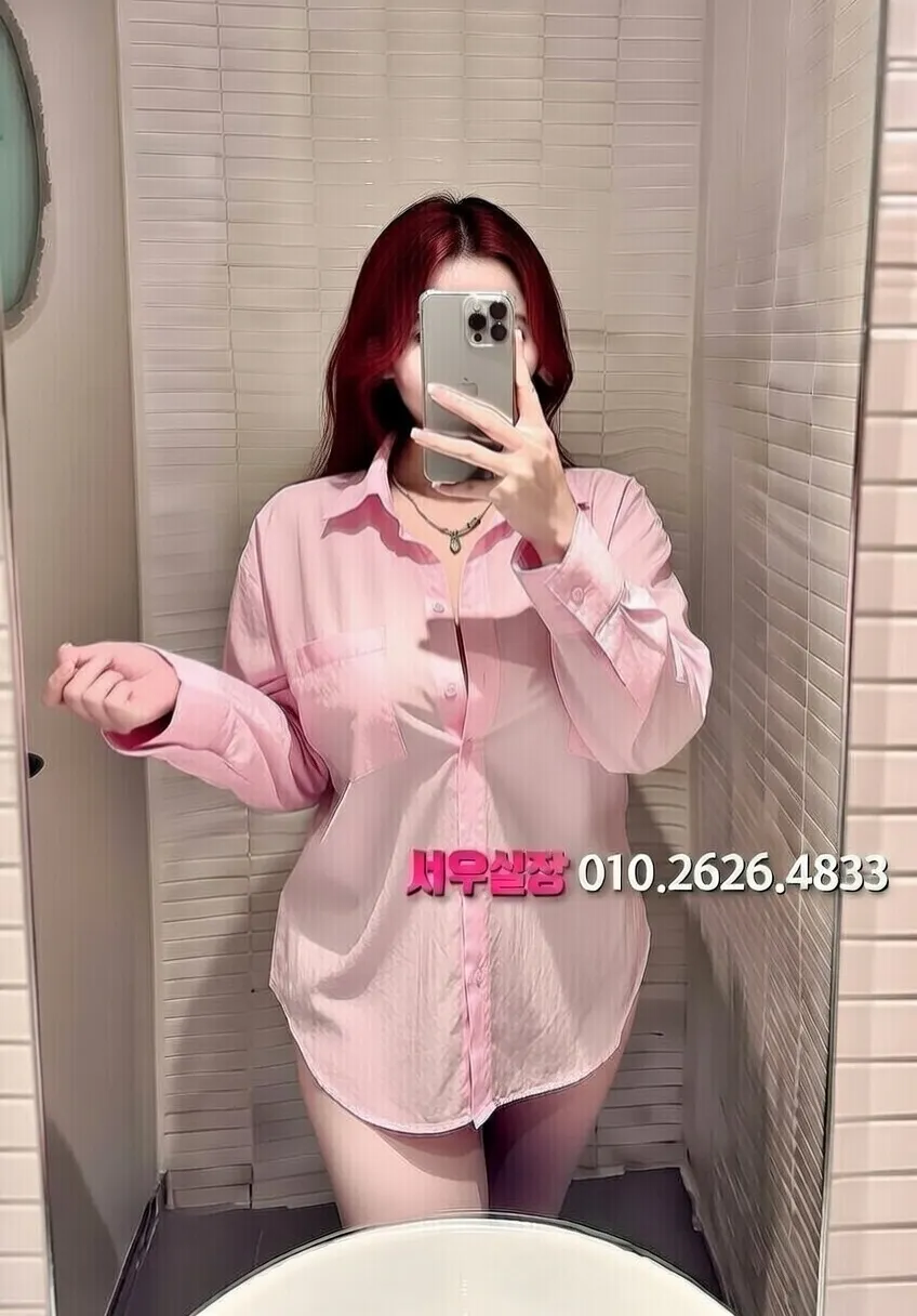 프리미엄 파트너 프로필 9 - 다양한 스타일의 매력적인 파트너